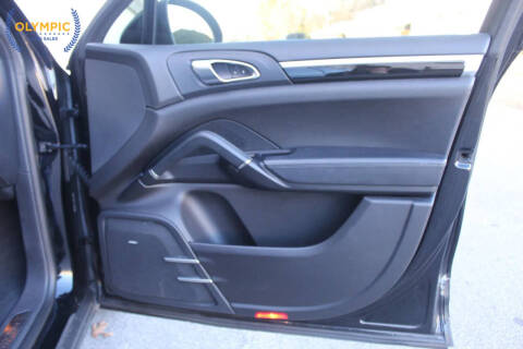 2014 Porsche Cayenne Platinum