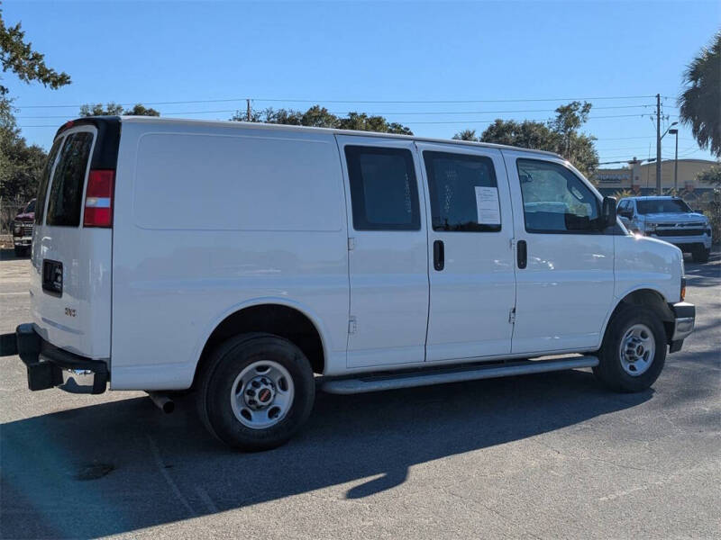2024 GMC Savana 2500
