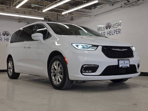 2022 Chrysler Pacifica Touring L