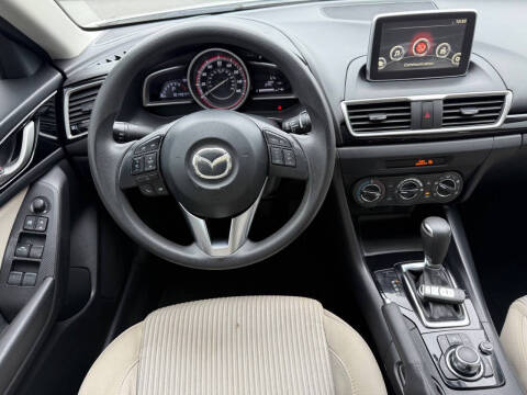 2016 Mazda MAZDA3 i Sport