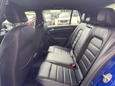 2015 Volkswagen Golf R 4Motion