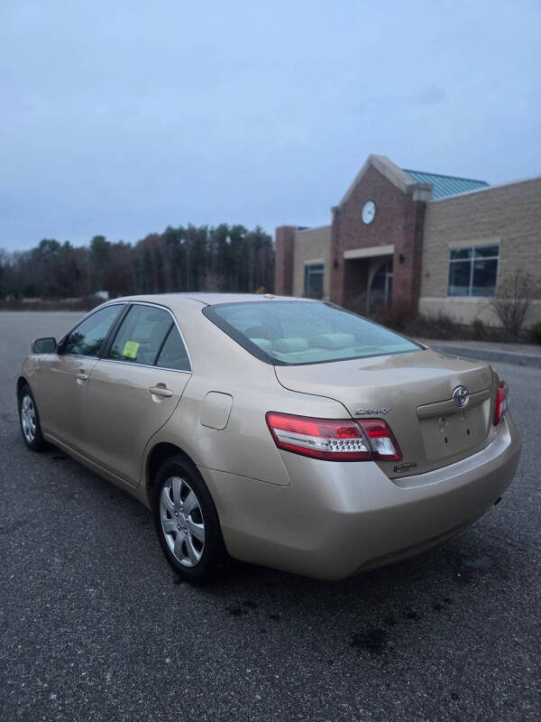 2010 Toyota Camry LE