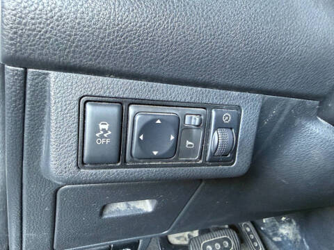 2012 Nissan Versa 1.8 S
