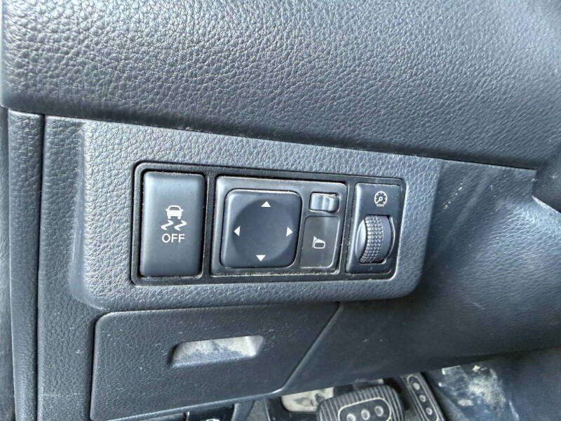2012 Nissan Versa 1.8 S