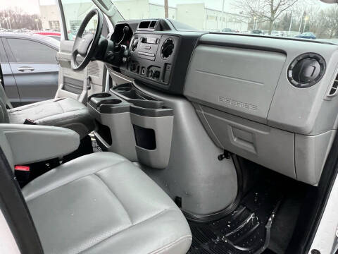 2010 Ford E-Series E-250