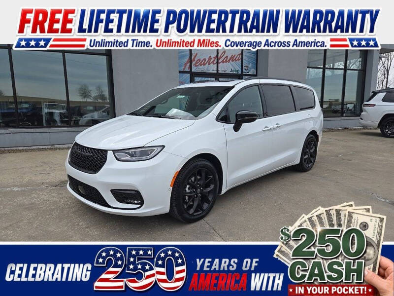 2026 Chrysler Pacifica Select