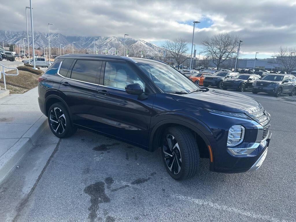 2024 Mitsubishi Outlander for sale at Axio Auto Boise in Boise, ID