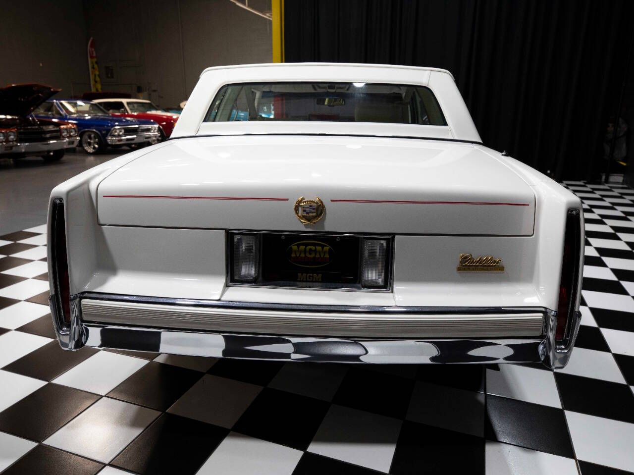 1990 Cadillac DeVille 21