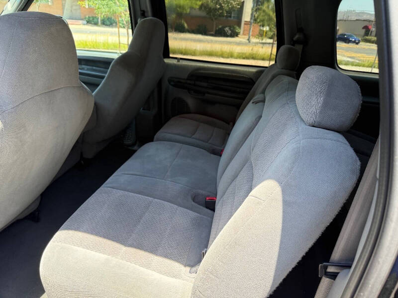 2004 Ford Excursion XLT