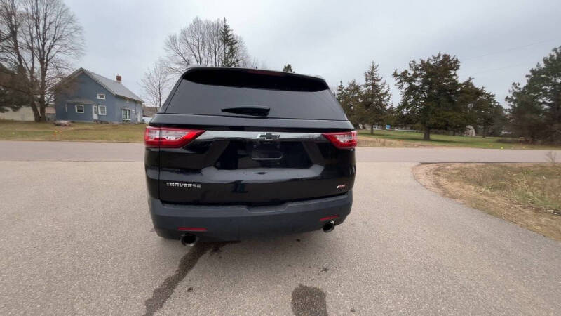 2019 Chevrolet Traverse RS photo 4