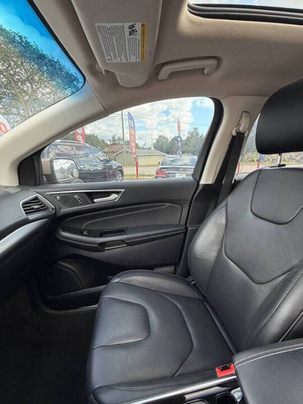 2020 Ford Edge Titanium