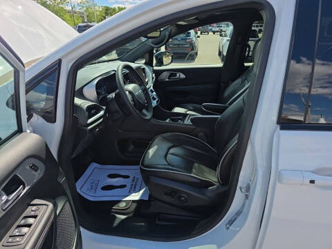 2025 Chrysler Pacifica Limited
