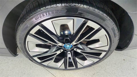 2024 BMW i5 eDrive40