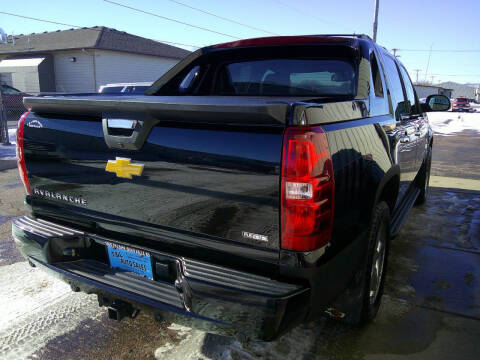 2012 Chevrolet Avalanche LS