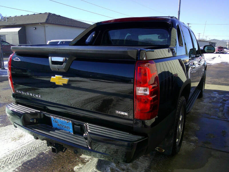 2012 Chevrolet Avalanche LS