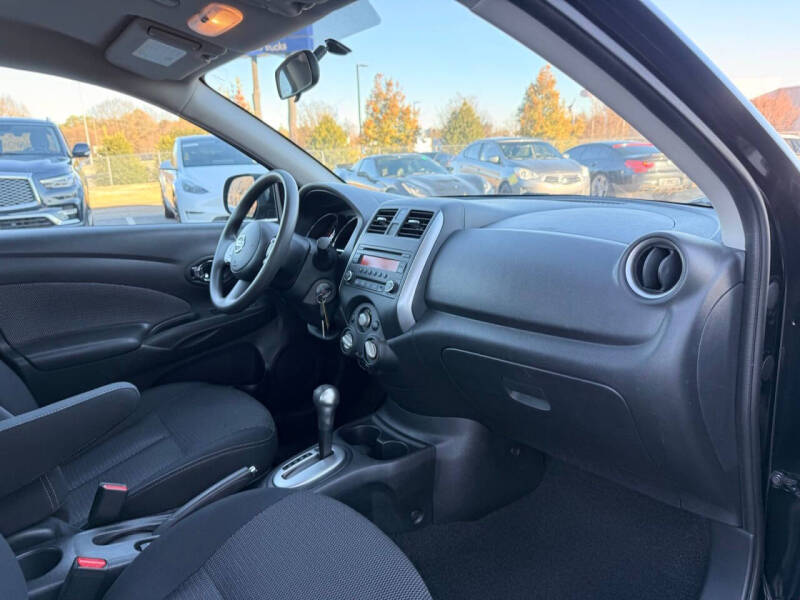 2014 Nissan Versa 1.6 SV