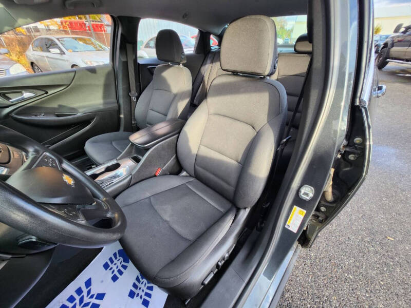 2017 Chevrolet Malibu LT