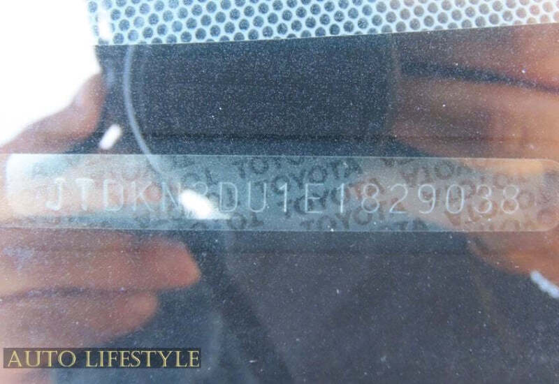 2014 Toyota Prius Two