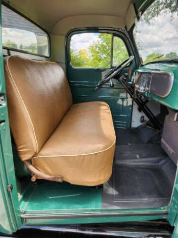1951 Ford F-100