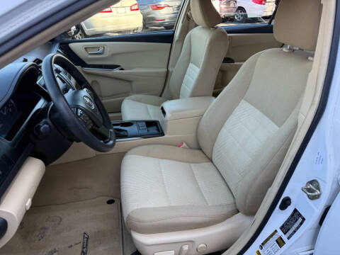 2017 Toyota Camry Hybrid