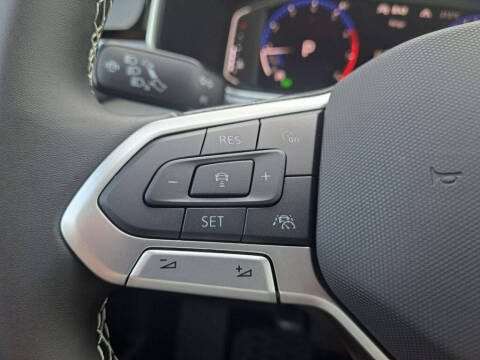 2025 Volkswagen Taos SEL 4Motion