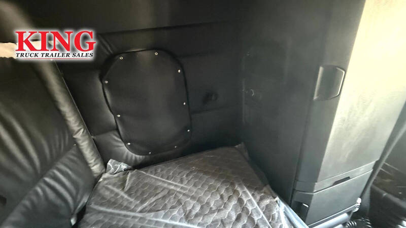 2023 Freightliner Cascadia