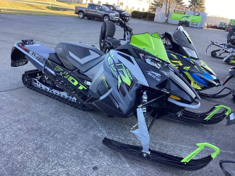 Arctic cat near deals me