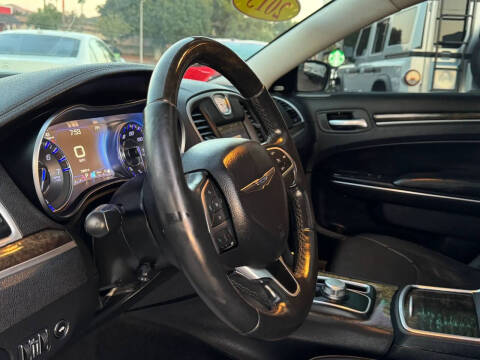 2015 Chrysler 300 C