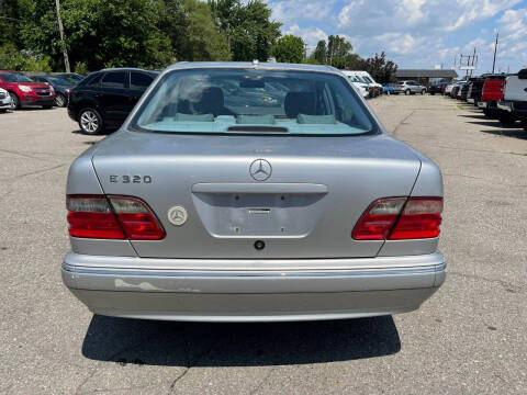 2000 Mercedes-Benz E-Class E 320