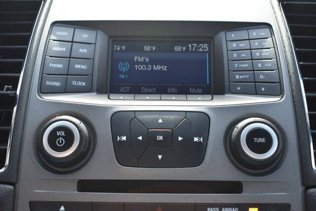 2017 Ford Taurus SEL