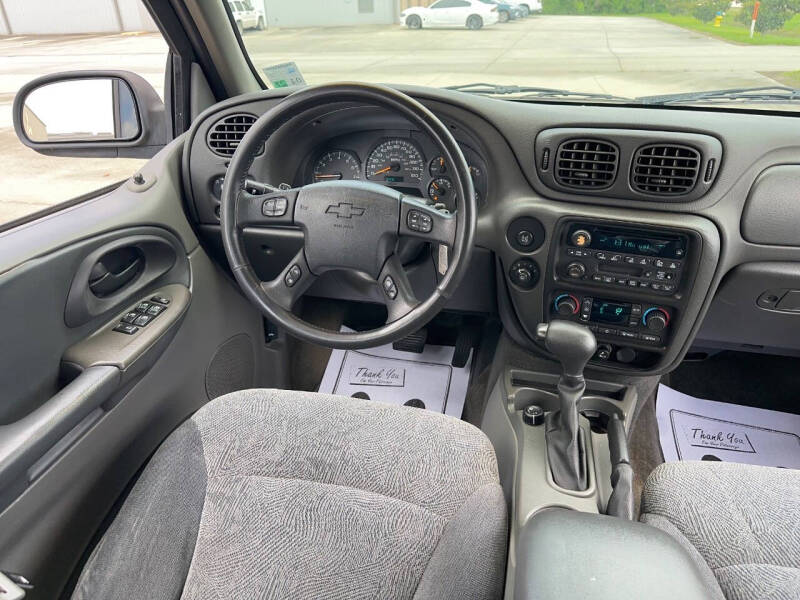 2004 Chevrolet TrailBlazer EXT LT