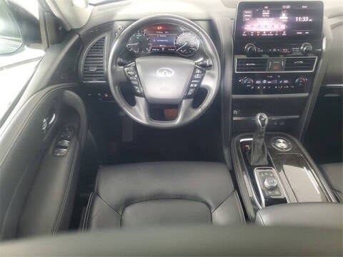 2022 Infiniti QX80 Luxe