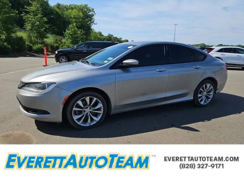 2015 Chrysler 200 S