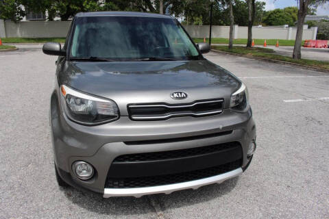 2017 Kia Soul +