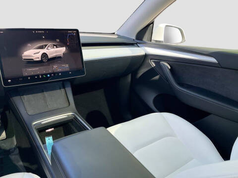 2025 Tesla Model Y Long Range
