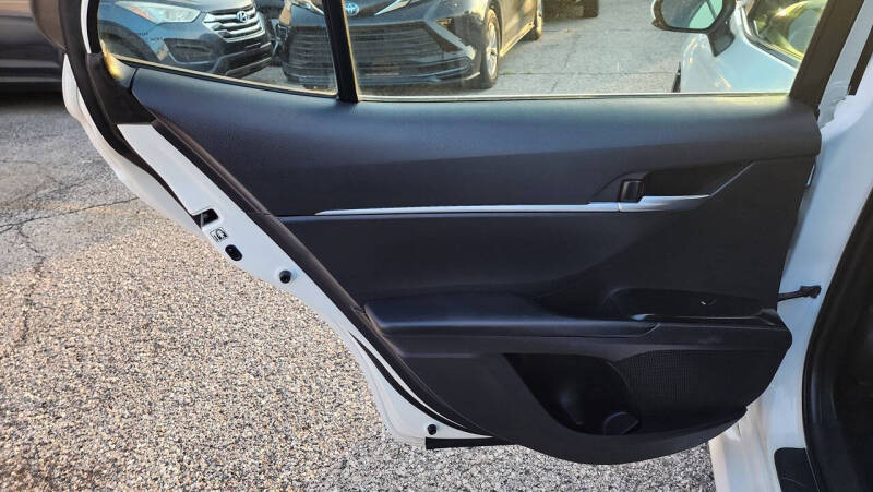 2018 Toyota Camry LE