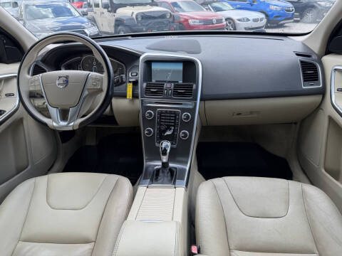 2015 Volvo XC60 T6 Platinum