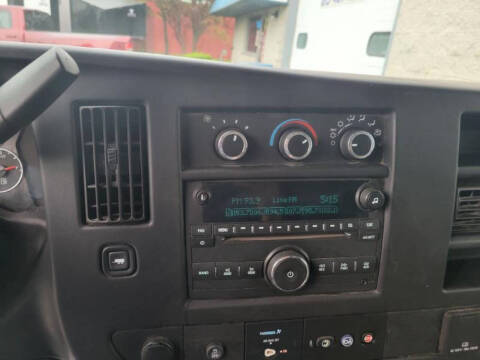 2017 Chevrolet Express LT 3500