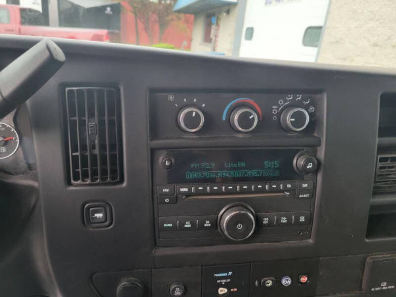 2017 Chevrolet Express LT 3500