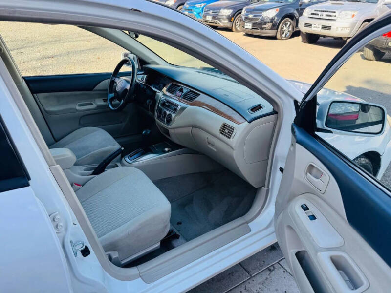 2004 Mitsubishi Lancer LS