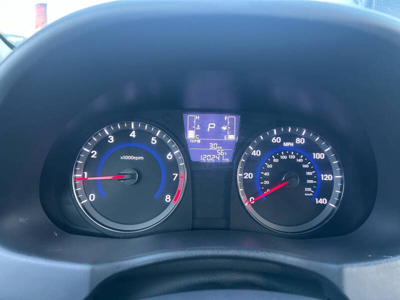 2016 Hyundai Accent SE