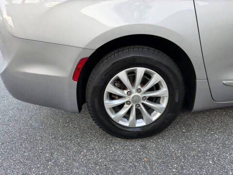2018 Chrysler Pacifica Touring L
