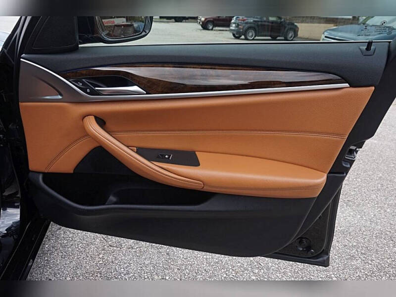 2017 BMW 5 Series 540i