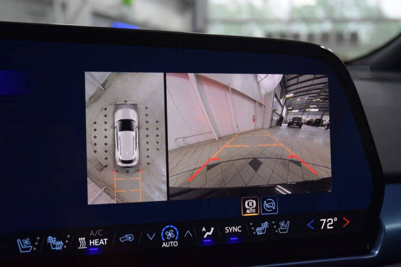 2026 Chevrolet Equinox EV LT 2