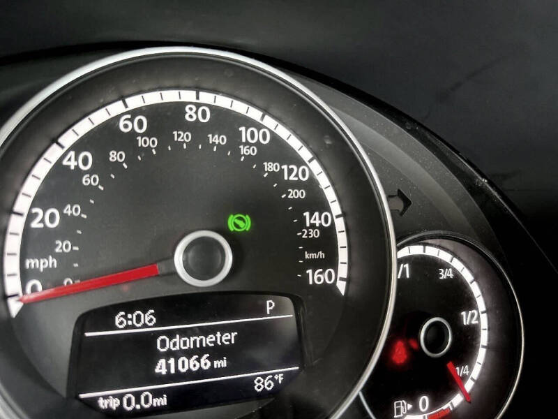 2016 Volkswagen Beetle 1.8T S