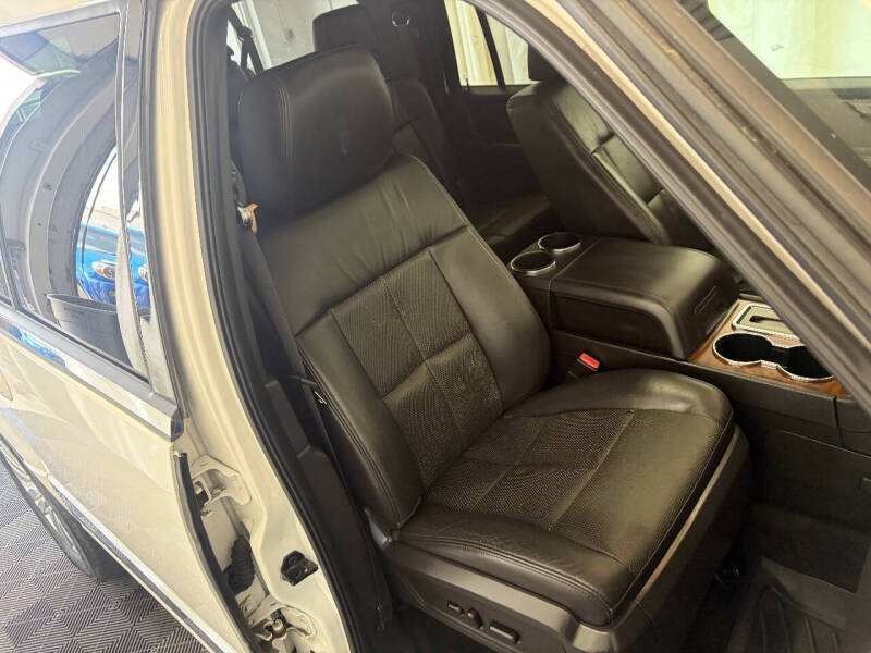 2014 Lincoln Navigator L