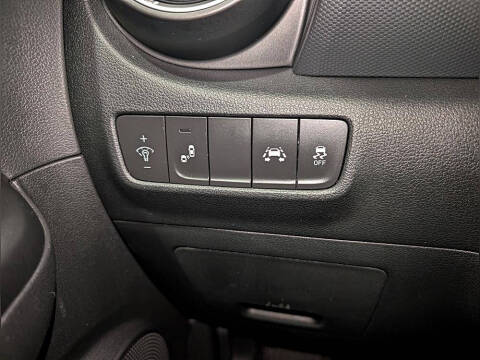 2021 Hyundai Kona SEL Plus