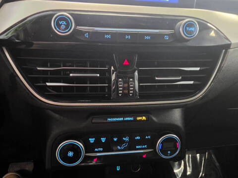 2020 Ford Escape SE