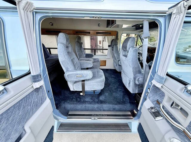 1988 Dodge Ram Van B350