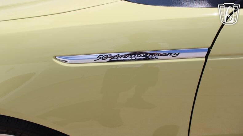 2005 Ford Thunderbird